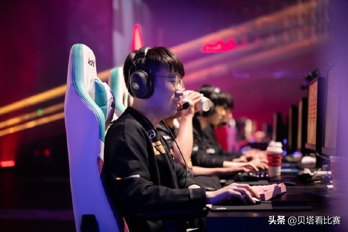 NAVI 击败 Apeks ，Liquid 战胜 BBL Esports 在 VCT 2025： EMEA 第一阶段