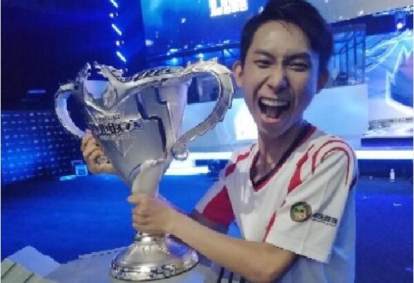 外媒统计截止目前S14游戏时长最长的对局TOP5排名：WBG两次上榜