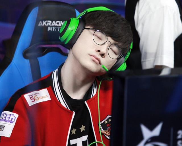 前职业选手 Smeb 宣布退役：忠诚！队长宋京浩已经从侦察中归来