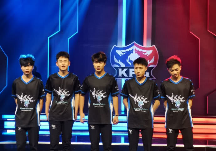 V社即将把CSGO改名为CS？
